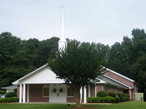 Lilburn Oaks Baptist Church building photo